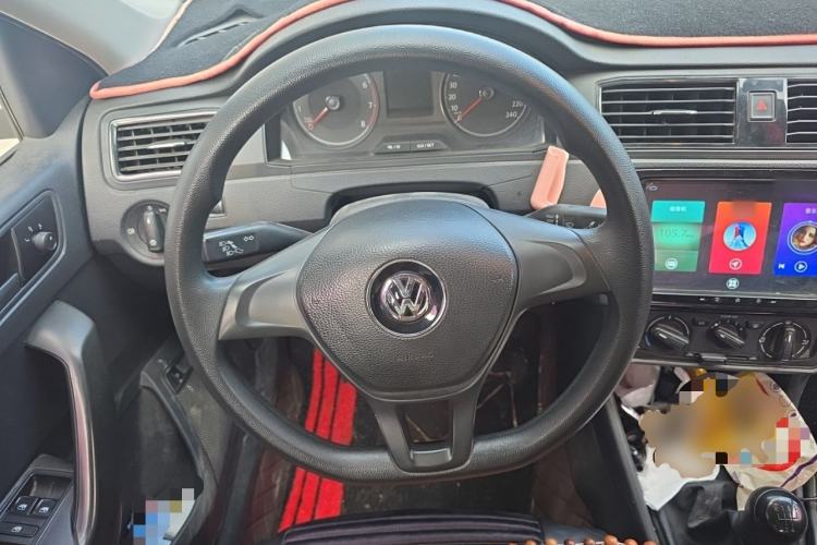 Used Volkswagen Santana 2016 1.4L Manual Fashion Edition Steering Wheel