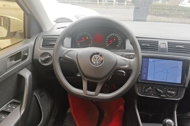 Used Volkswagen Santana 2016 1.4L Manual Fashion Edition Steering Wheel