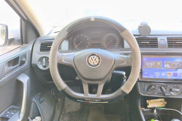 Used Volkswagen Santana 2016 1.6L Manual Fashion Edition Steering Wheel