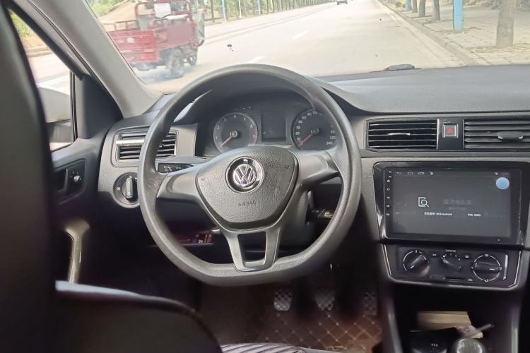 Used Volkswagen Santana 2016 1.6L Manual Fashion Edition Steering Wheel