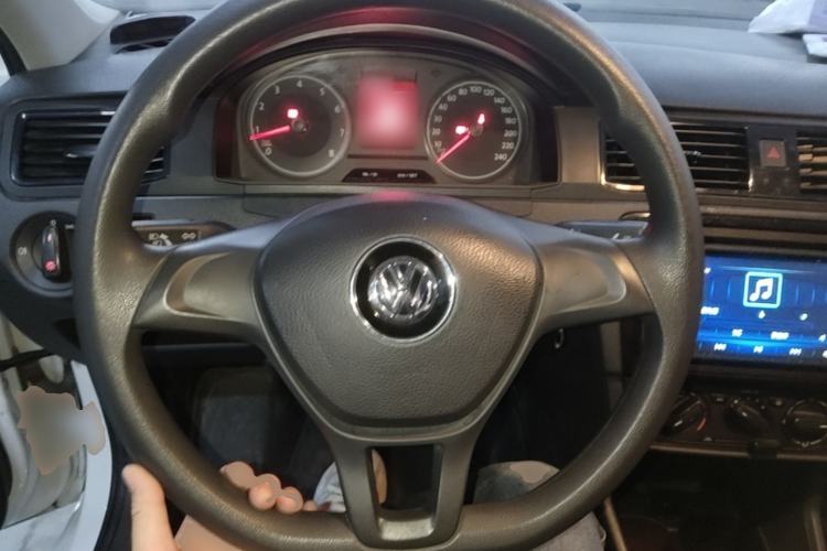 Used Volkswagen Santana 2016 1.6L Manual Fashion Edition Steering Wheel