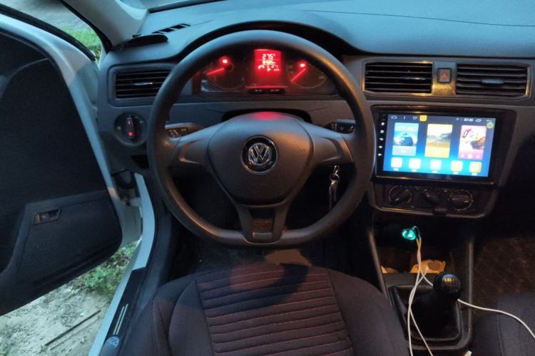 Used Volkswagen Santana 2016 1.4L Manual Fashion Edition Steering Wheel