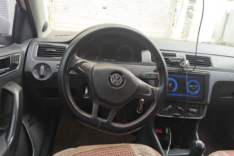 Used Volkswagen Santana 2016 1.4L Manual Fashion Edition Steering Wheel