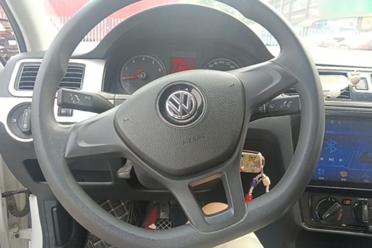 Used Volkswagen Santana 2016 1.6L Manual Fashion Edition Steering Wheel
