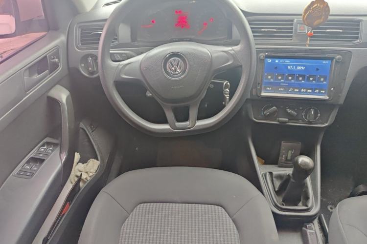 Used Volkswagen Santana 2016 1.4L Manual Fashion Edition Steering Wheel