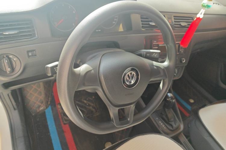 Used Volkswagen Santana 2016 1.6L Automatic Fashion Edition Steering Wheel