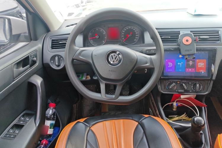 Used Volkswagen Santana 2016 1.6L Manual Fashion Edition Steering Wheel
