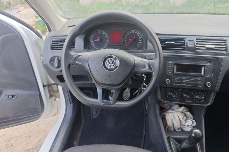 Used Volkswagen Santana 2016 1.4L Manual Fashion Edition Steering Wheel