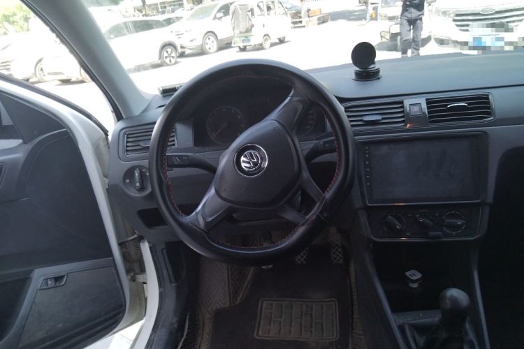 Used Volkswagen Santana 2016 1.6L Manual Fashion Edition Steering Wheel