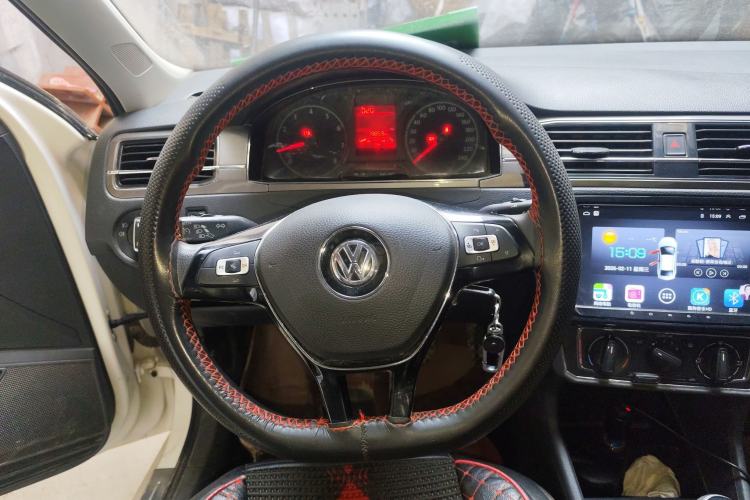 Used Volkswagen Santana 2016 1.6L Manual Comfort Edition Steering Wheel
