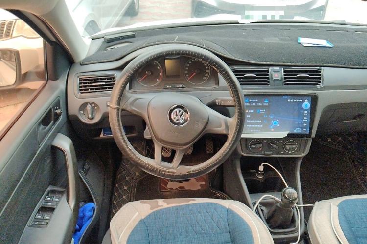 Used Volkswagen Santana 2016 1.6L Manual Fashion Edition Steering Wheel