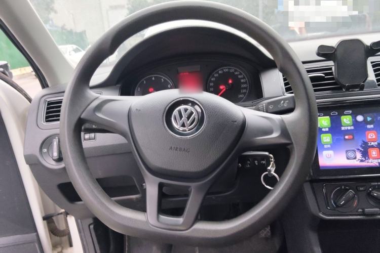 Used Volkswagen Santana 2016 1.4L Manual Fashion Edition Steering Wheel