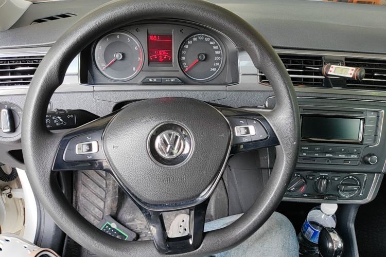 Used Volkswagen Santana 2016 1.6L Automatic Comfort Edition Steering Wheel