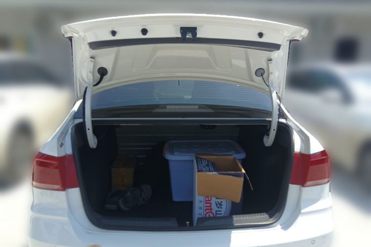 Used Volkswagen Santana 2016 1.6L Automatic Comfort Edition Trunk
