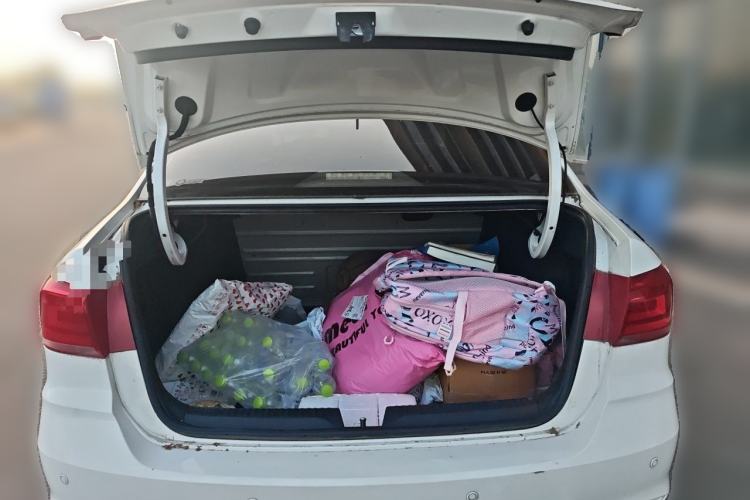 Used Volkswagen Santana 2016 1.4L Manual Fashion Edition Trunk