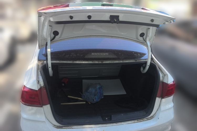 Used Volkswagen Santana 2016 1.4L Manual Fashion Edition Trunk