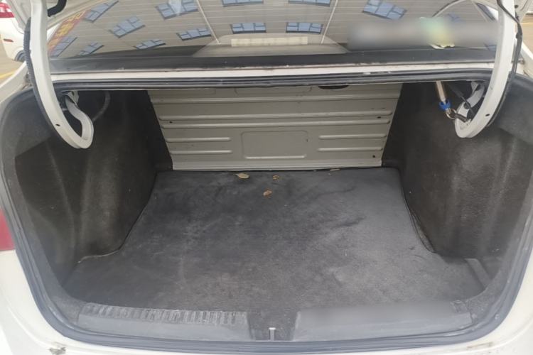Used Volkswagen Santana 2016 1.4L Manual Fashion Edition Trunk