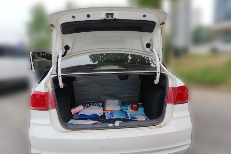 Used Volkswagen Santana 2016 1.4L Manual Fashion Edition Trunk