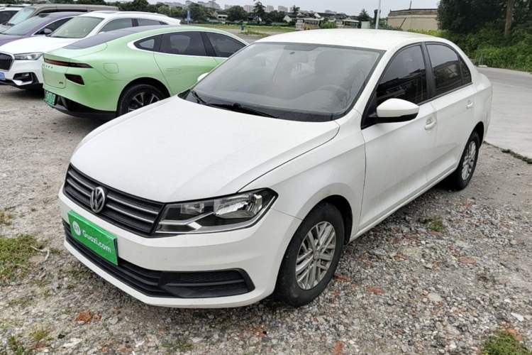 Used Volkswagen Santana 2016 1.6L Automatic Fashion Edition Guazi used car, China used car export, Used car for sale, Used cars, Cheapest cars for sale