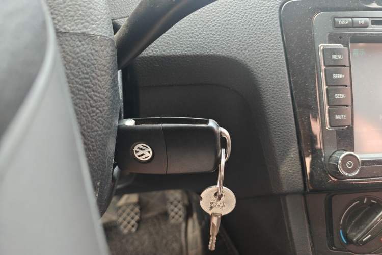 Used Volkswagen Santana 2016 1.6L Manual Fashion Edition Vehicle Key