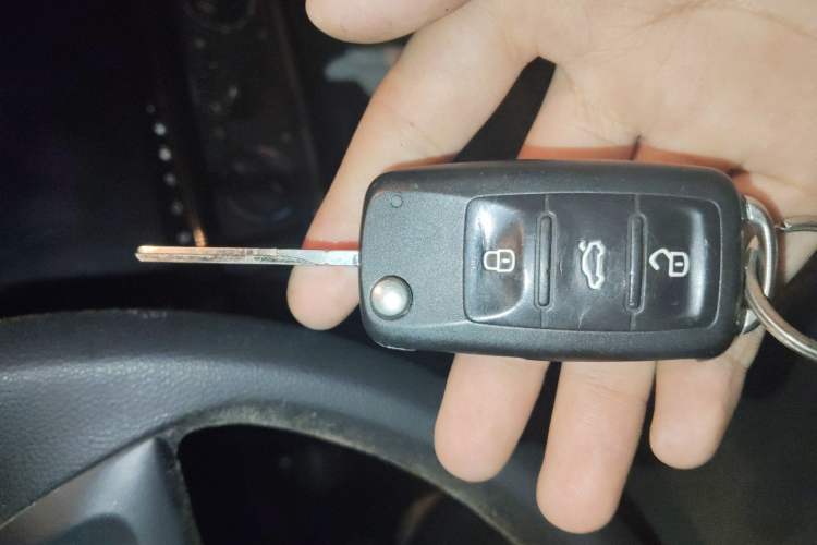 Used Volkswagen Santana 2016 1.4L Manual Fashion Edition Vehicle Key