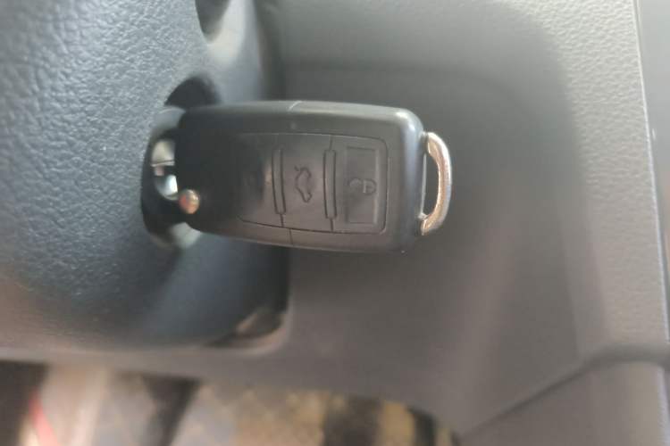 Used Volkswagen Santana 2016 1.6L Automatic Fashion Edition Vehicle Key