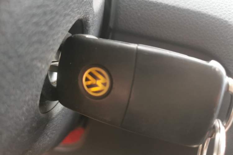 Used Volkswagen Santana 2016 1.6L Automatic Fashion Edition Vehicle Key