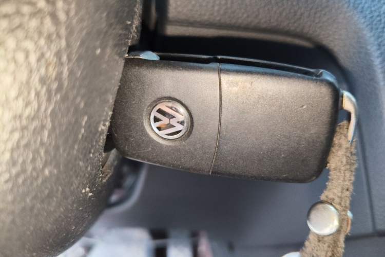 Used Volkswagen Santana 2016 1.6L Manual Fashion Edition Vehicle Key