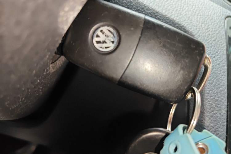 Used Volkswagen Santana 2016 1.6L Manual Fashion Edition Vehicle Key
