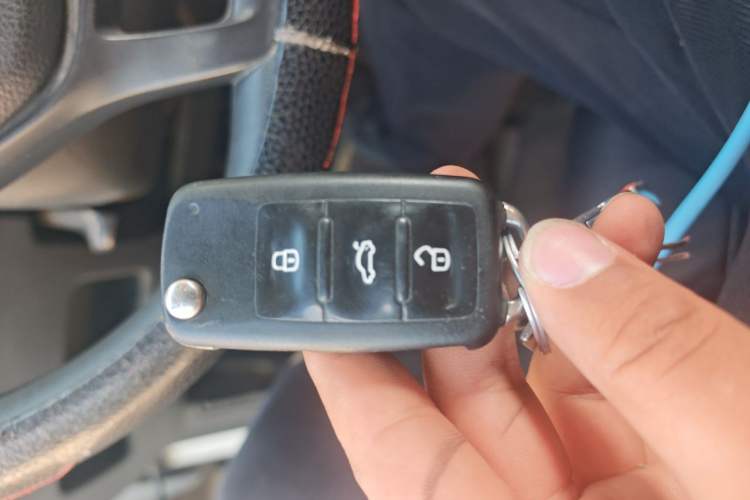 Used Volkswagen Santana 2016 1.4L Manual Fashion Edition Vehicle Key