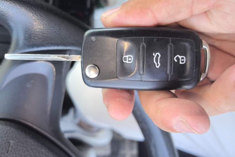 Used Volkswagen Santana 2016 1.4L Manual Fashion Edition Vehicle Key