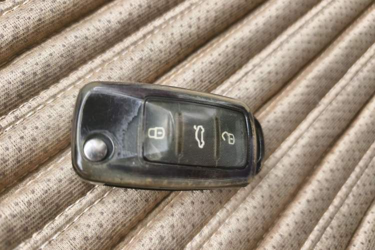 Used Volkswagen Santana 2016 1.6L Manual Fashion Edition Vehicle Key