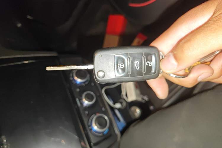 Used Volkswagen Santana 2016 1.6L Manual Fashion Edition Vehicle Key