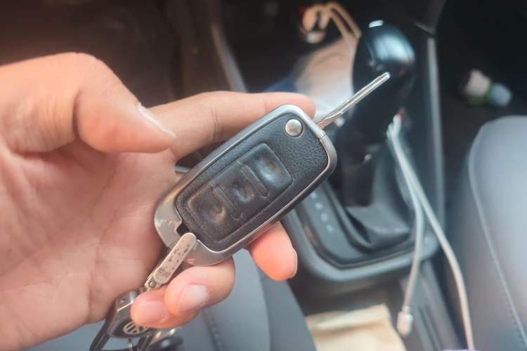 Used Volkswagen Santana 2016 1.6L Automatic Fashion Edition Vehicle Key