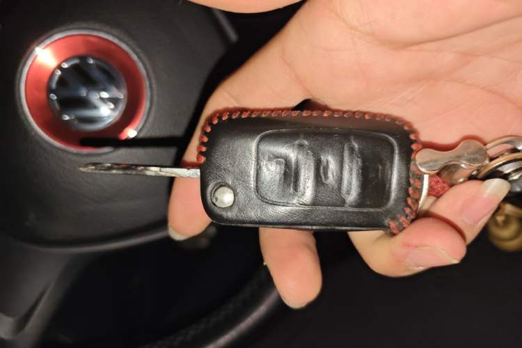 Used Volkswagen Santana 2016 1.6L Manual Fashion Edition Vehicle Key