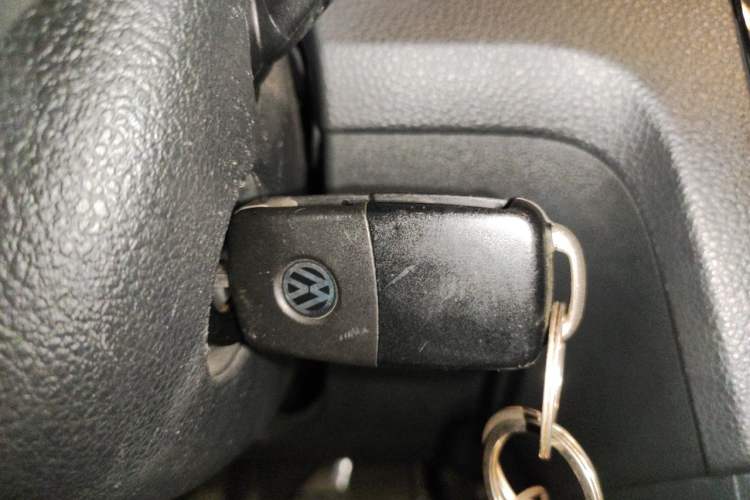 Used Volkswagen Santana 2016 1.6L Manual Fashion Edition Vehicle Key