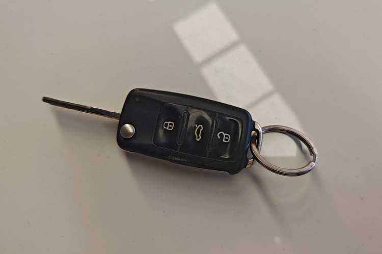 Used Volkswagen Santana 2016 1.6L Manual Fashion Edition Vehicle Key