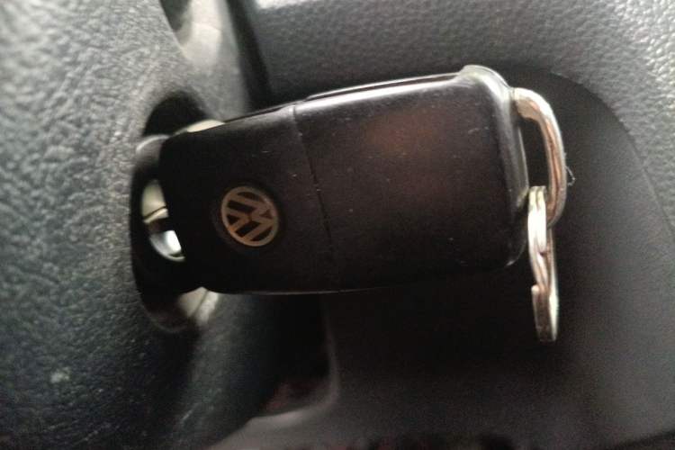 Used Volkswagen Santana 2016 1.6L Manual Fashion Edition Vehicle Key
