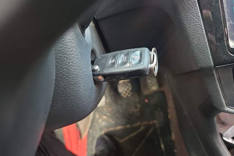 Used Volkswagen Santana 2016 1.4L Manual Fashion Edition Vehicle Key