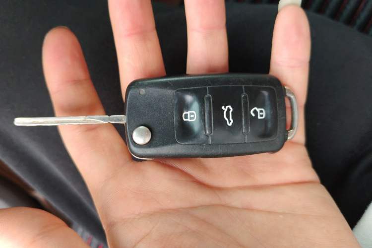 Used Volkswagen Santana 2016 1.4L Manual Fashion Edition Vehicle Key