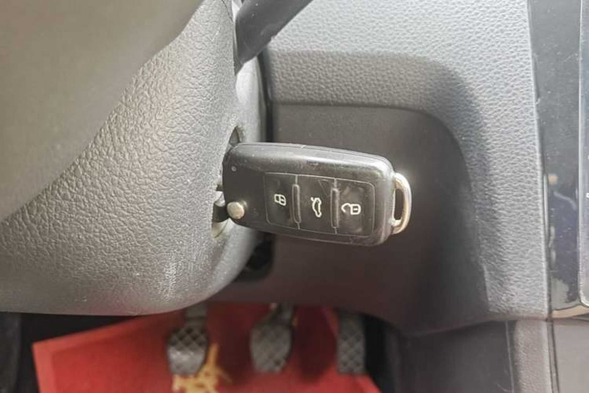 Used Volkswagen Santana 2016 1.4L Manual Fashion Edition Vehicle Key
