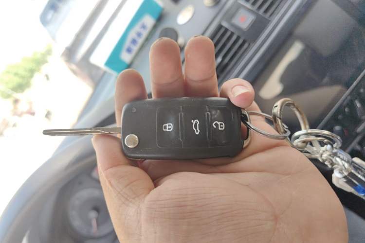 Used Volkswagen Santana 2016 1.6L Manual Fashion Edition Vehicle Key