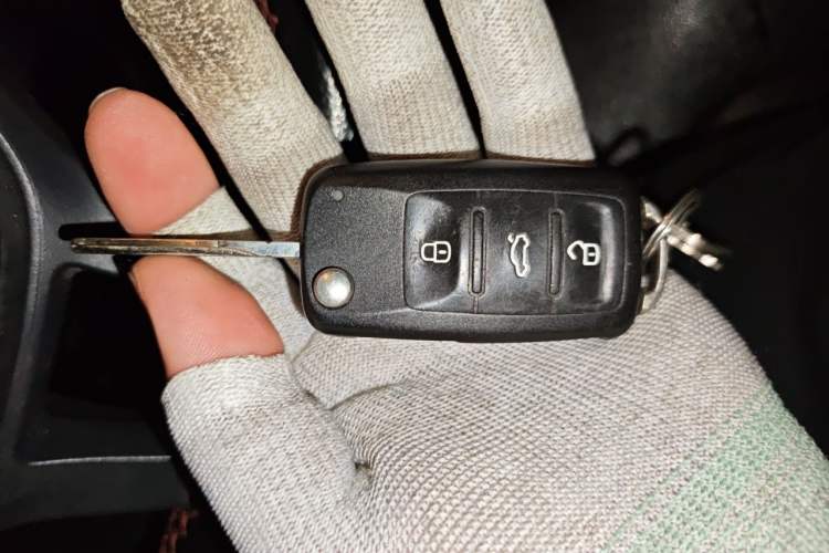 Used Volkswagen Santana 2016 1.6L Manual Fashion Edition Vehicle Key