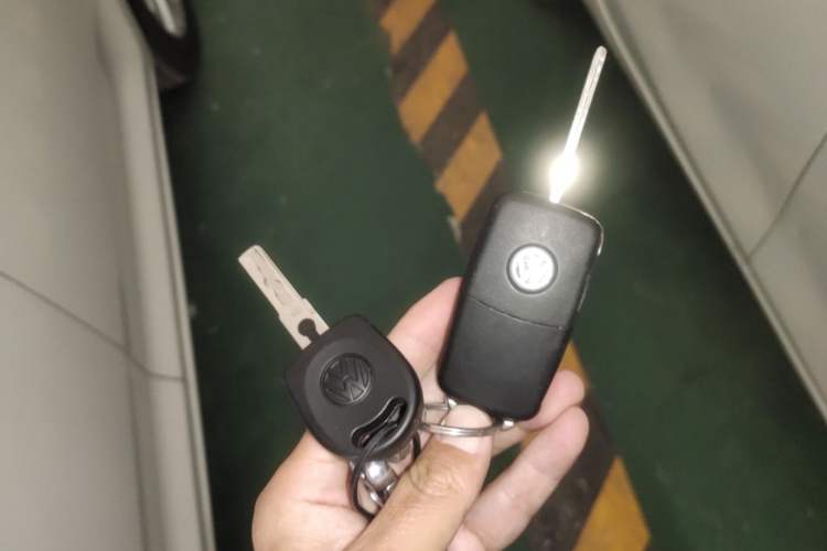 Used Volkswagen Santana 2016 1.4L Manual Fashion Edition Vehicle Key