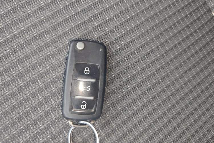 Used Volkswagen Santana 2016 1.4L Manual Fashion Edition Vehicle Key