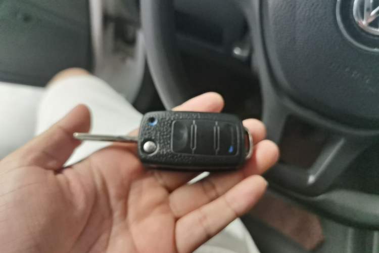 Used Volkswagen Santana 2016 1.4L Manual Fashion Edition Vehicle Key