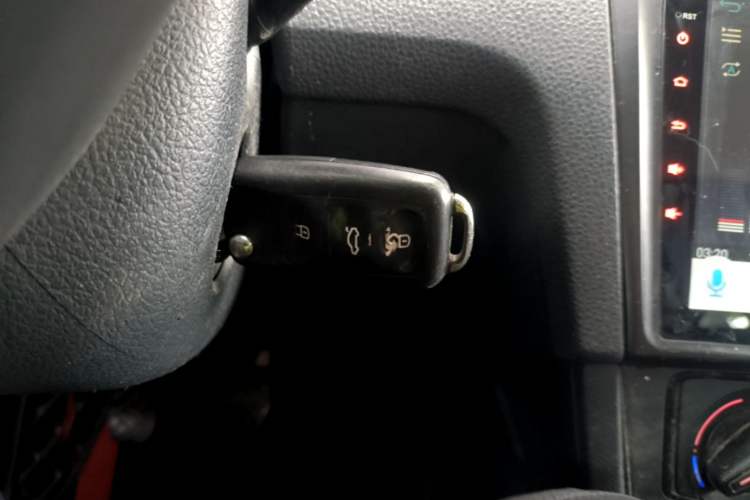 Used Volkswagen Santana 2016 1.6L Manual Fashion Edition Vehicle Key
