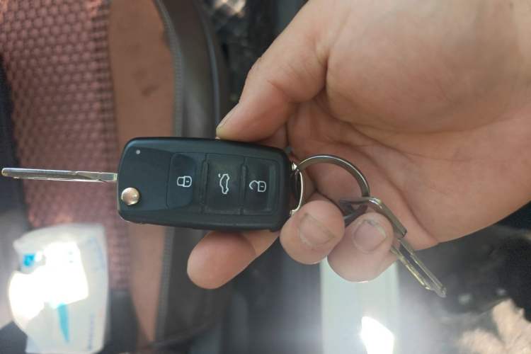 Used Volkswagen Santana 2016 1.6L Automatic Fashion Edition Vehicle Key