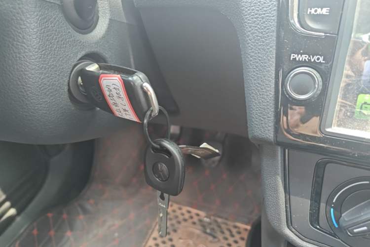 Used Volkswagen Santana 2016 1.4L Manual Fashion Edition Vehicle Key