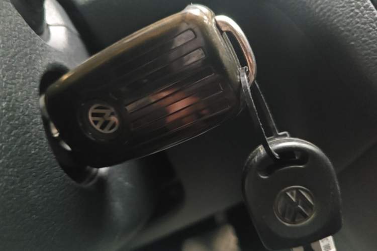 Used Volkswagen Santana 2016 1.6L Automatic Fashion Edition Vehicle Key